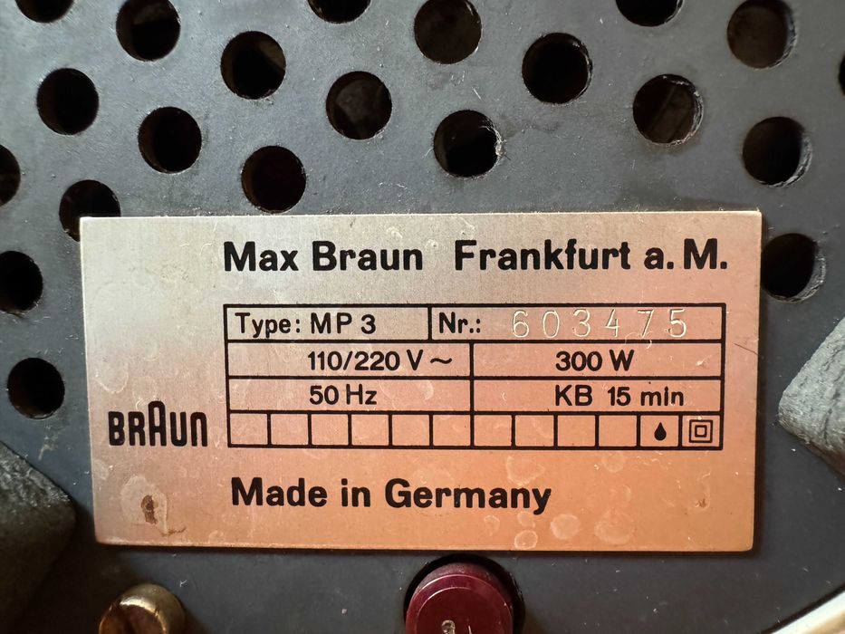 Ретро центруфугираща сокоизтисквачка за плодове нектар Braun Малина 300W
