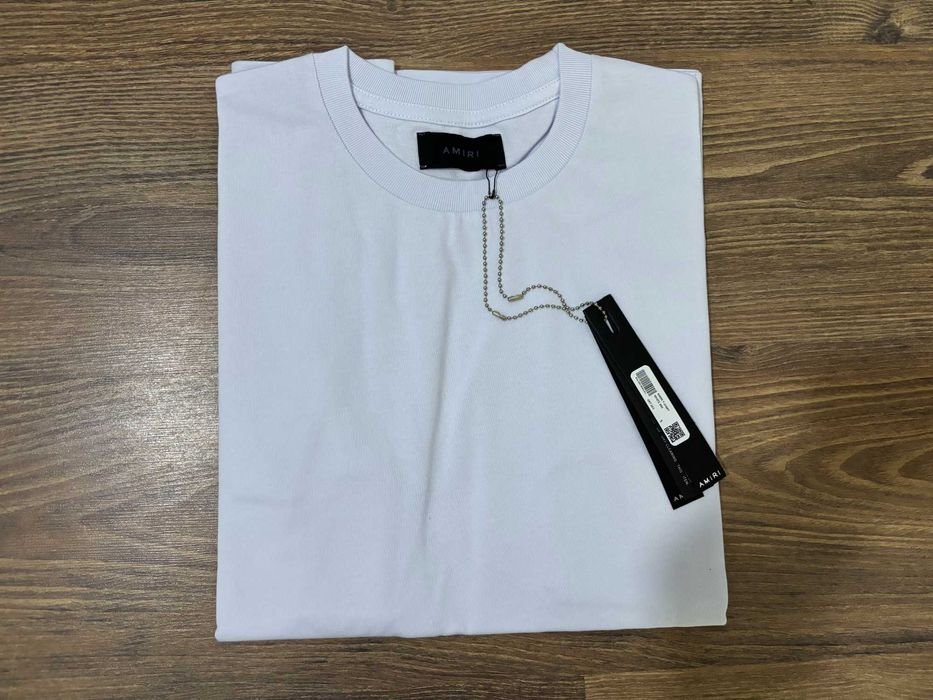 Изчистена Мъжка тениска Amiri Regular Fit с Бродерия