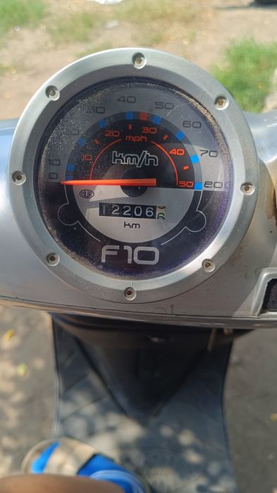 Vând malaguti f10
