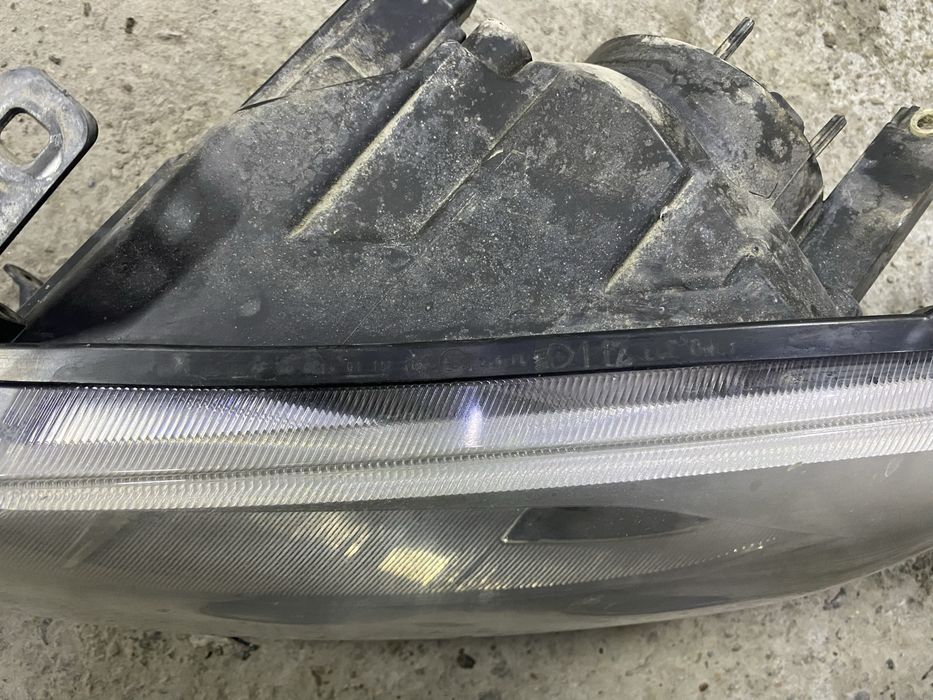 продам фару от гранты до рест