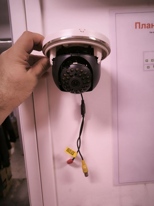 Цветна аналогова куполна камера 600TVL