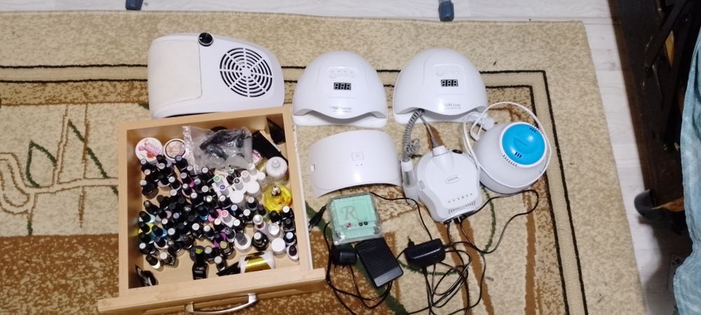 Продам набор для маникюра