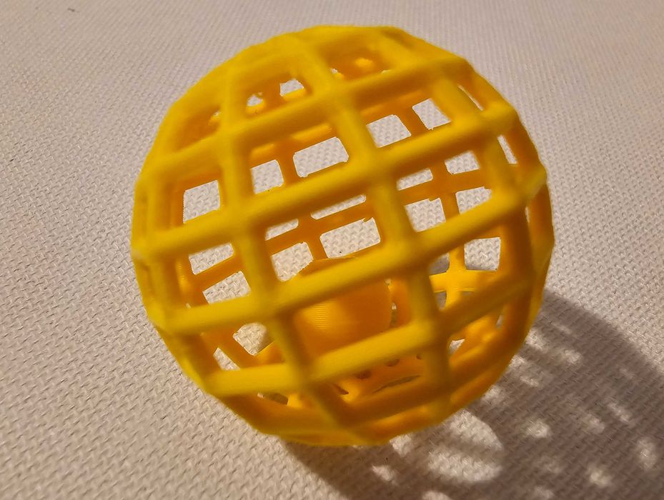 Jucarii Pisica - Mingiute Zgomotoase