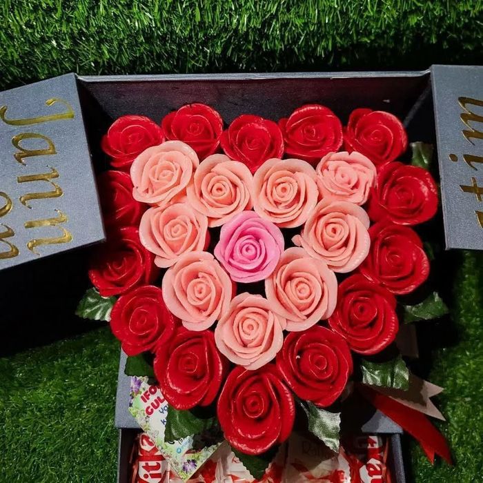 Arzon va sifatli sovunli gullar. Yoqimli Hidi butun honaga taraladi.