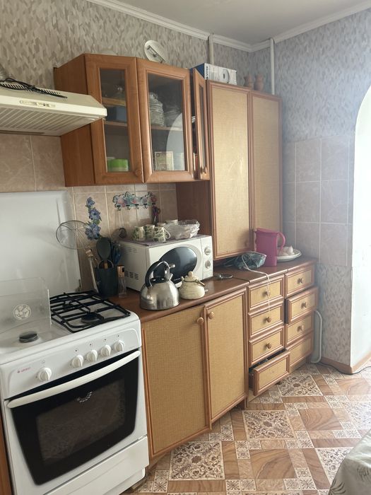 Отдам даром кухонный гарнитур