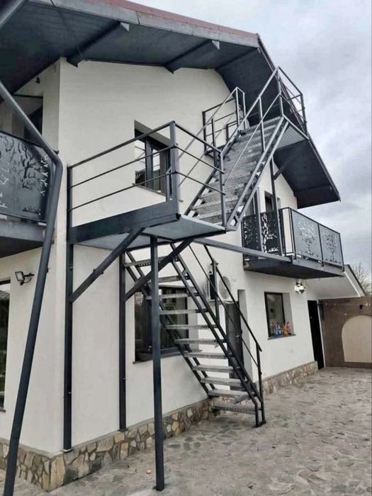 Scari zincate metalice