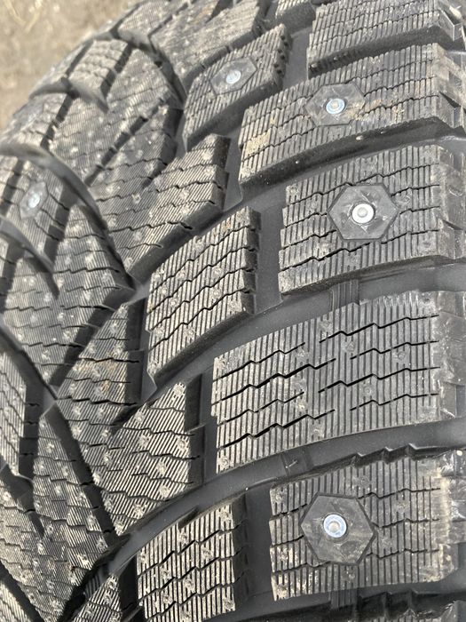 На 16 205/65 Китай шипы