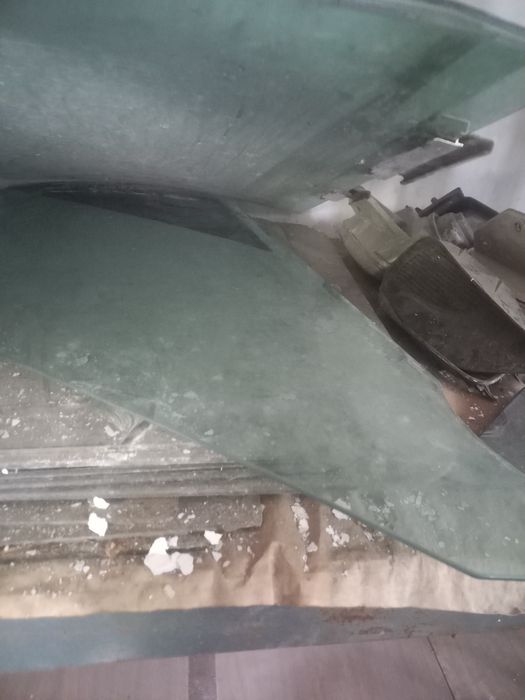 Продам запчасти на BMW