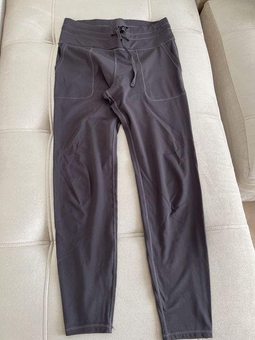 Спортивная женская одежда