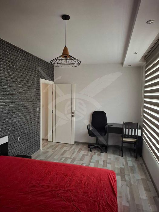 Дава се под наем Тристаен апартамент в Пловдив, Тракия - 120 кв.м за 698.19 € - Снимка #2