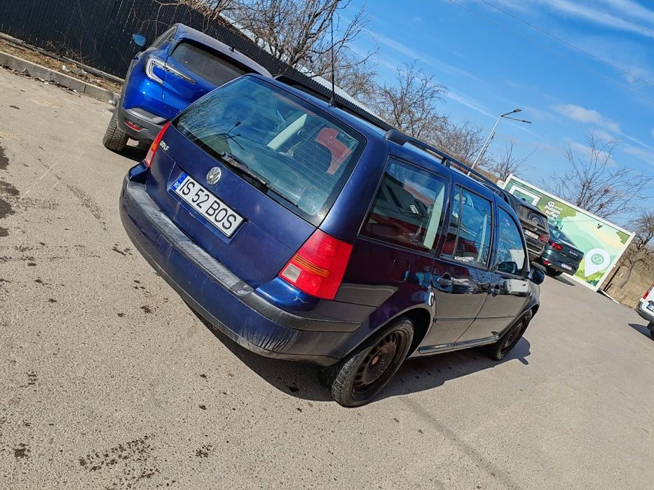 Vand/schimb golf 4 1.6 benzina