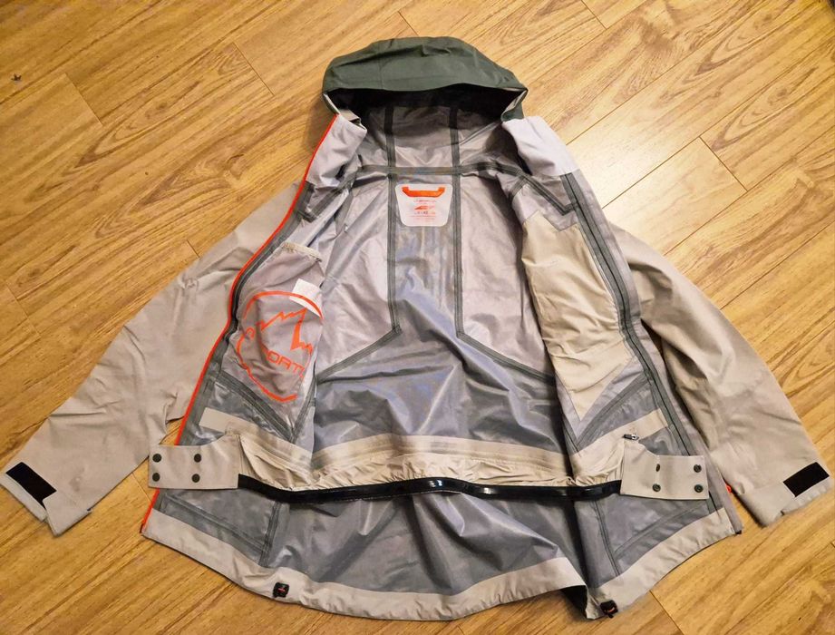 Geaca hardshell dama LA SPORTIVA 45K waterproof, munte, tura, ski.Noua