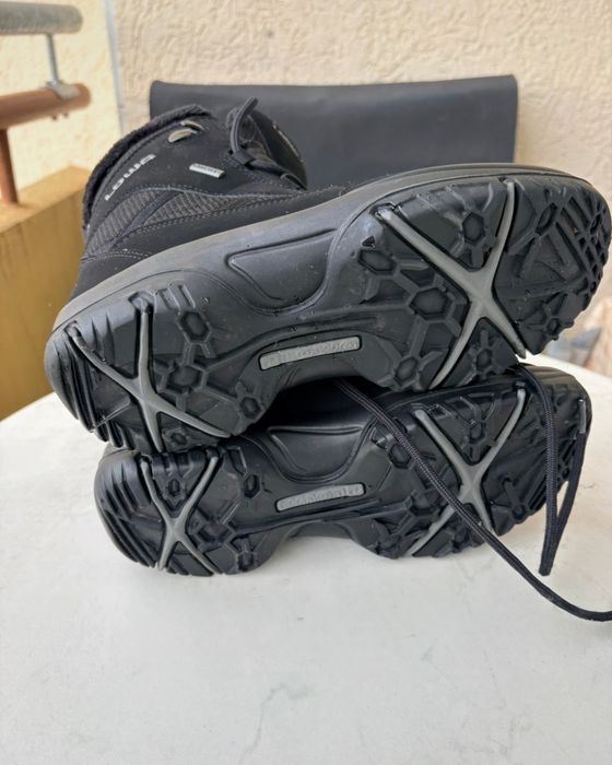 Зимни боти, ботуши LOWA