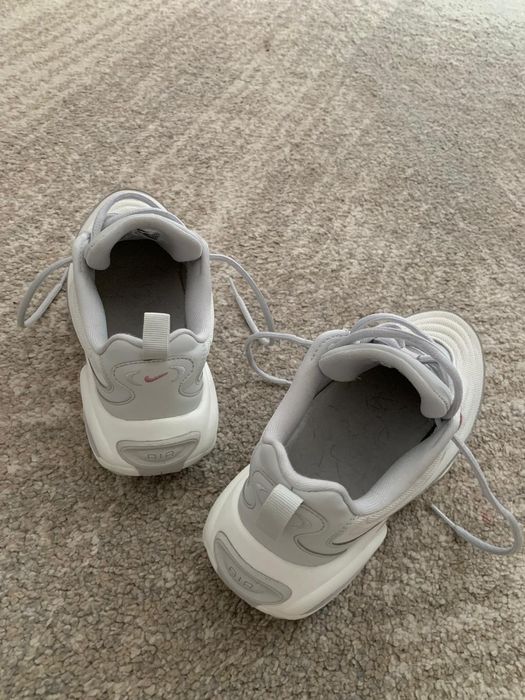 Nike Air Max Bliss - Mărimea 37.5