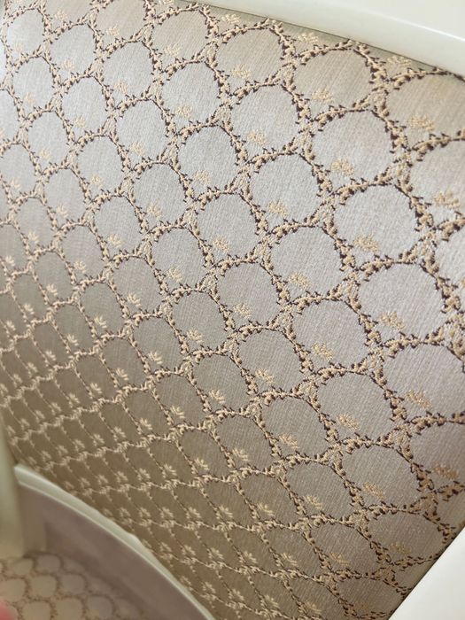 Стол 4,5 метра 12 стульев 500.000 тысяч