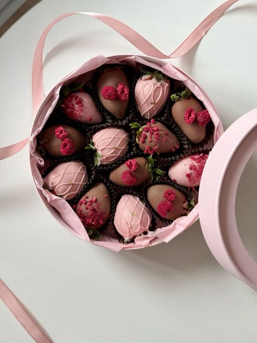 Клубника в шоколаде Алматы