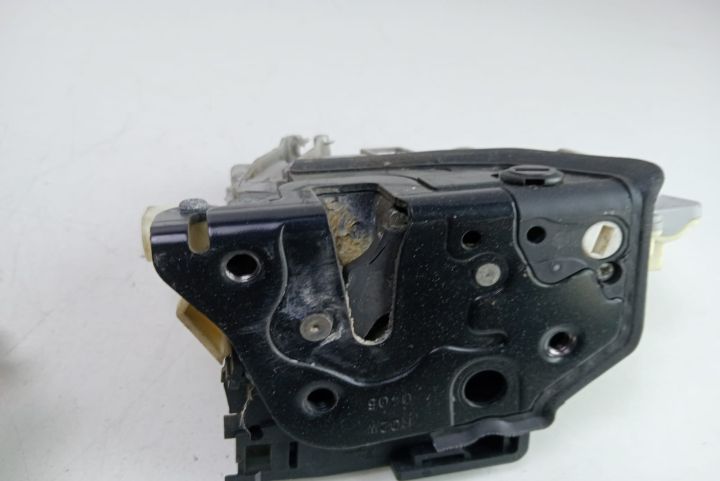 Broasca usa dreapta spate 3C4839016A Volkswagen VW Tiguan prima gener