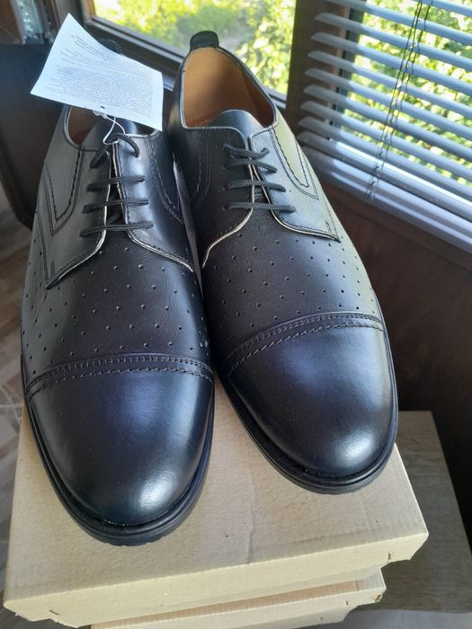 Продавам полицейски обувки - половинки