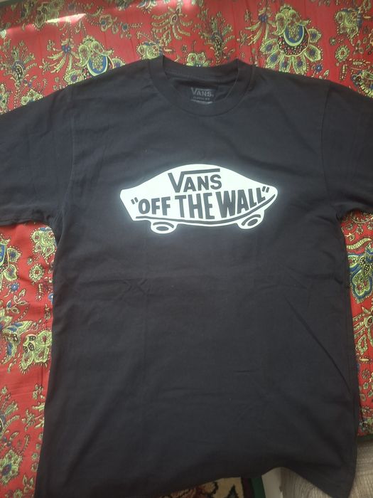 Vans of the wall tee