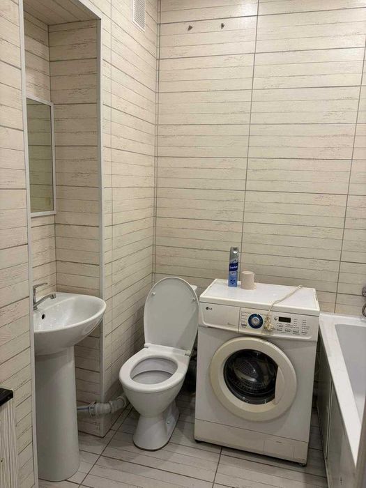 Сдаю двухкомную квартиру