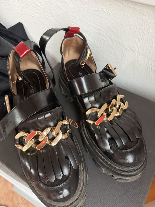Pantofi decupati cu catarame Musette