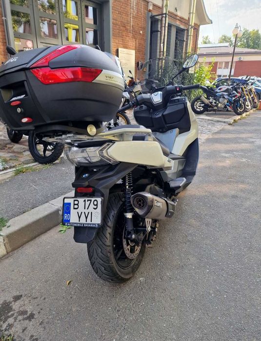 Vand Bmw C400GT, 2019, echipata cu Akrapovic, top case Givi V70