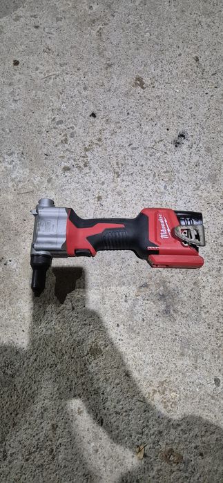 Pistol nituri/pop nituri Milwaukee M12 BPRT