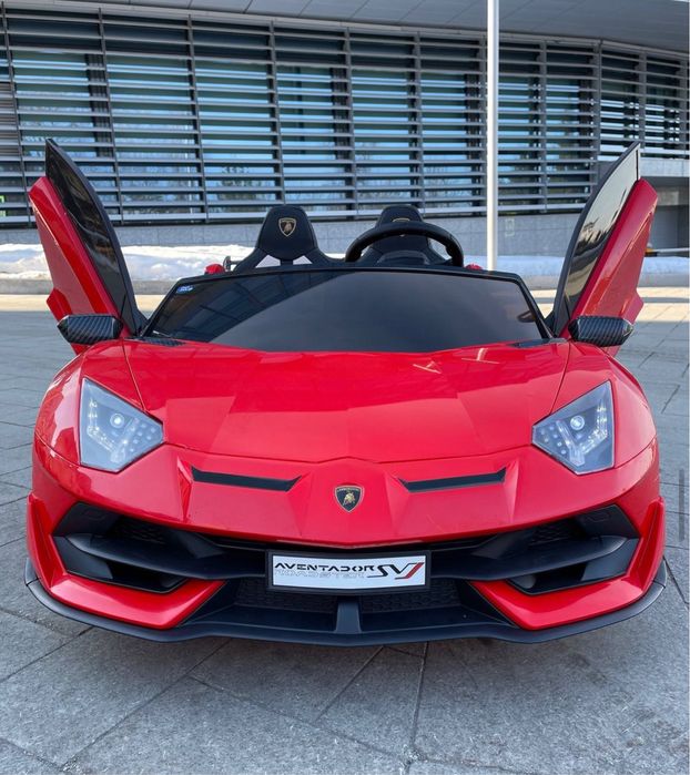 Детский электромобиль Lamborghini Aventador SVJ 24V с монитором