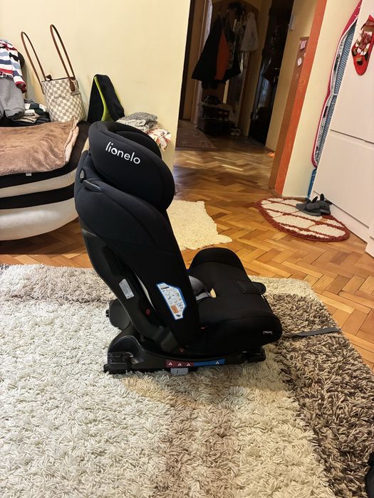 Vând scaun auto copii Lionelo