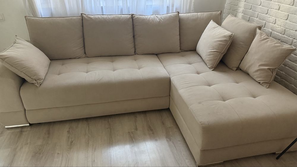Продаю диван в отличном состоянии 260*170