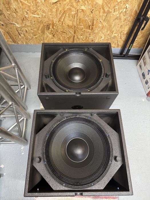L acoustics  SB 15P