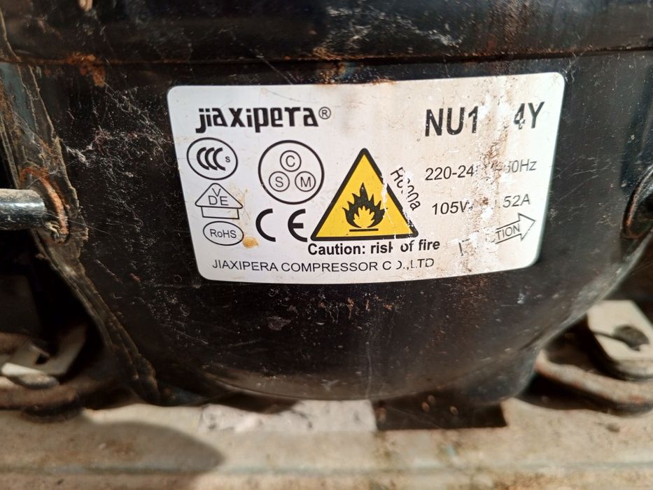 Индезит холодилник