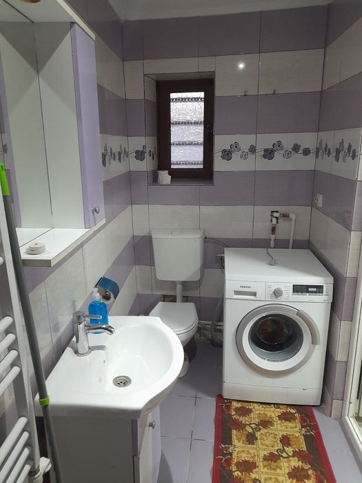 Vand garsoniera in zona centrala sau spatiu comercial