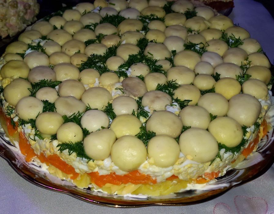 Домашняя выпечка, салаты