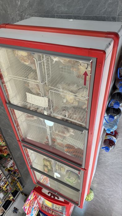 Продам морозильник 1200 л