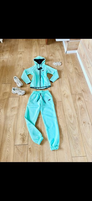 Nike!Ежедневен топъл спортен екип