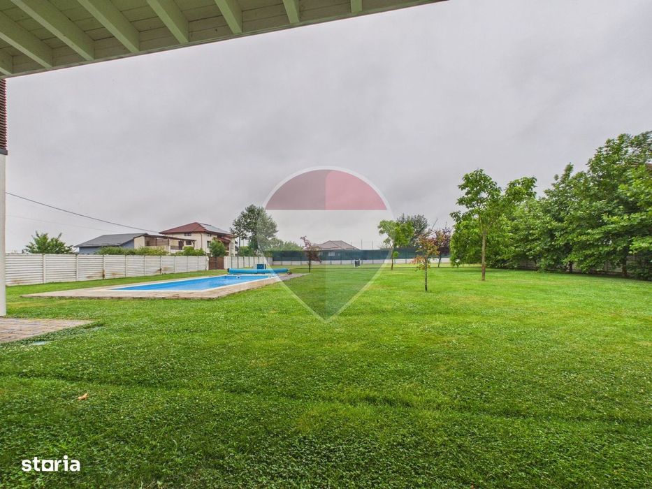 Casă / Vilă de vanzare,piscina/teren tenis