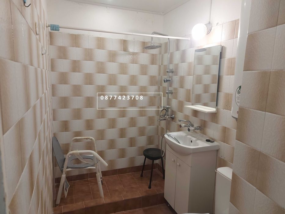 Продава се Тристаен апартамент в Варна, Базар Левски - 90 кв.м за 992 €/кв.м - Снимка #12
