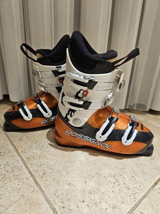 Продам лыжные ботинки