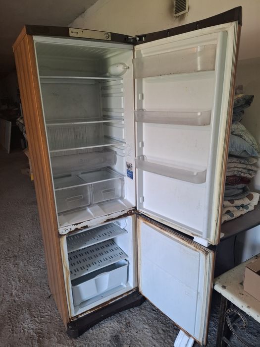 Продам холодильник