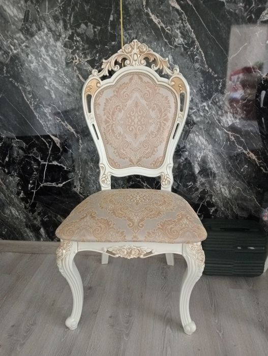 Стулья для гостиной