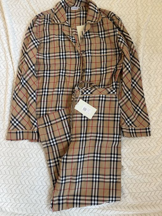 Дамски комплект нов