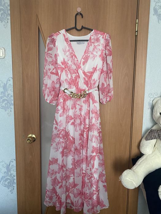 Продам платья