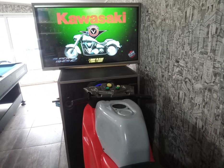 Мотор симулатор с монети