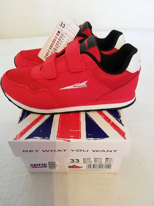 Нов детски панталон Mayoral за момче на 8 години.