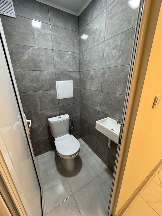 Дава се под наем Тристаен апартамент в Свиленград - 81 кв.м за 112200 € - Снимка #12