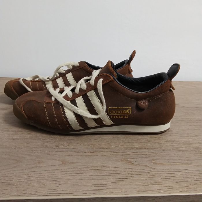 Adidas originali chile 62,an fabricatie 2004 .