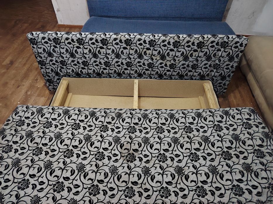 Диван тахта  бесплатно 2шт