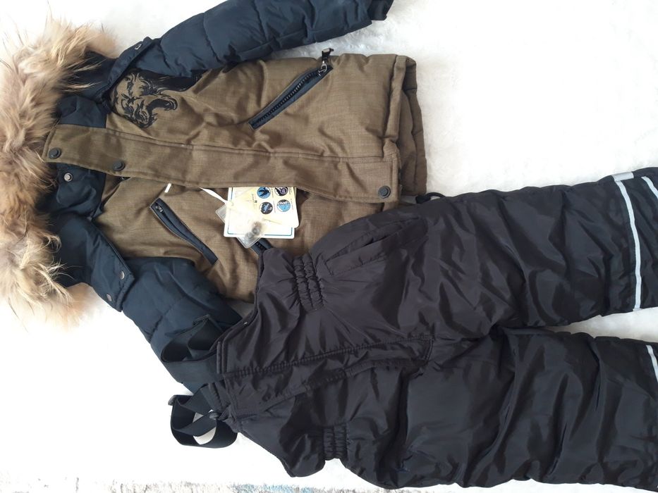 Продам куртку и комбинезон новый
