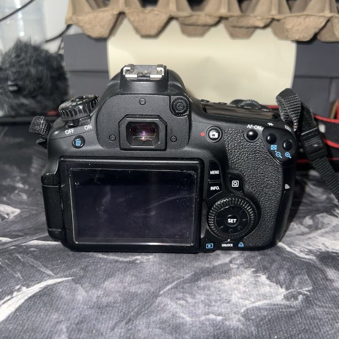 Камера Canon eos 60d